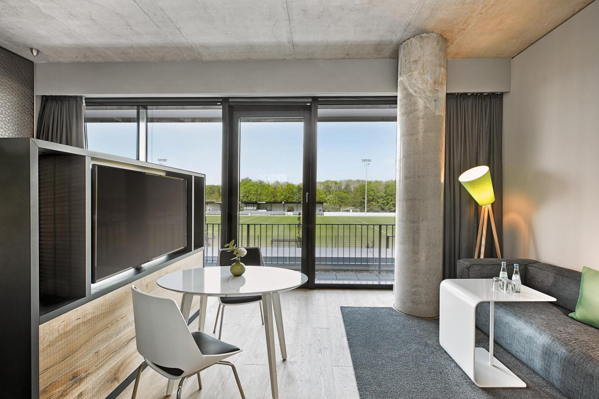 H4 Hotel Moenchengladbach Im Borussia-Park Exterior photo